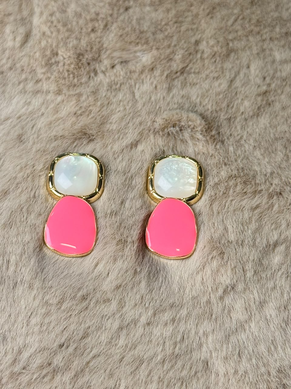 Aretes dorados dobles