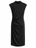 Vestido midi negro con cuello drapeado y fruncido lateral chic