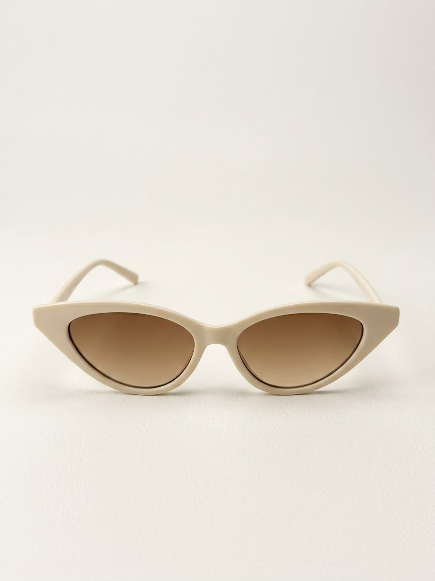 Gafas de sol cat eye esterilizadas en tono beige marfil