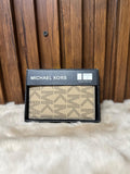 Tarjetero plegable para hombre Michael Kors Folding Card case estampado MK beige