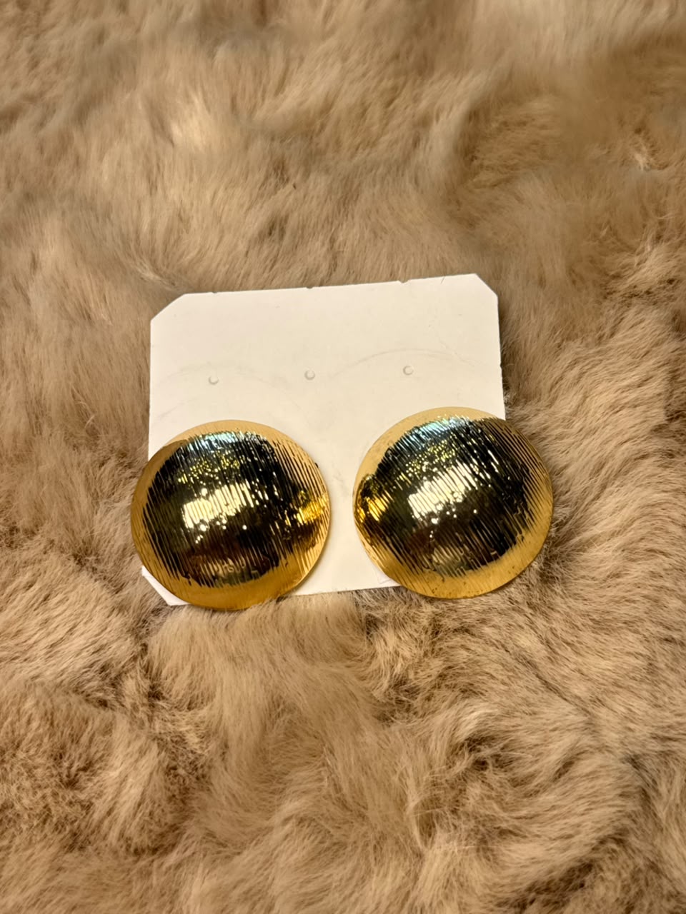 Aretes maxi redondos abombados dorado